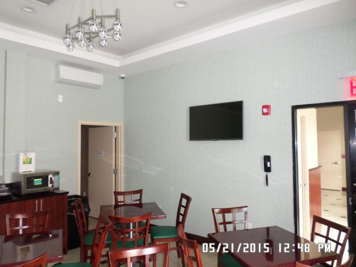 Pitkin Hotel Нью-Йорк Екстер'єр фото