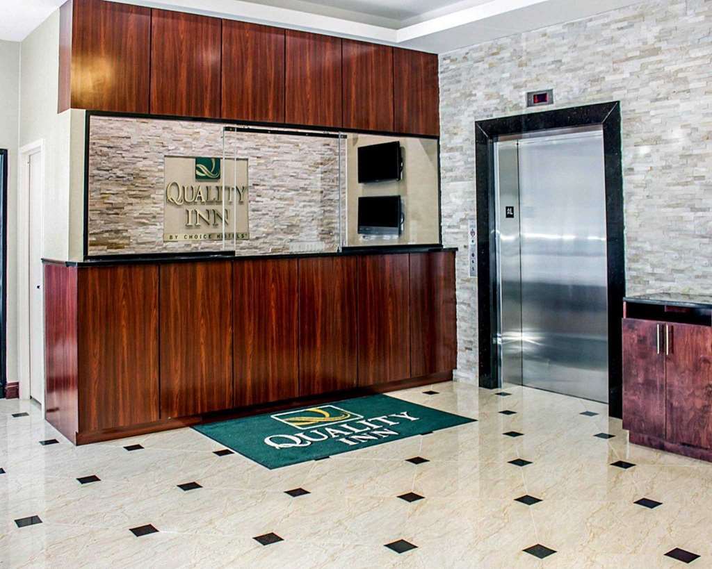 Pitkin Hotel Нью-Йорк Інтер'єр фото